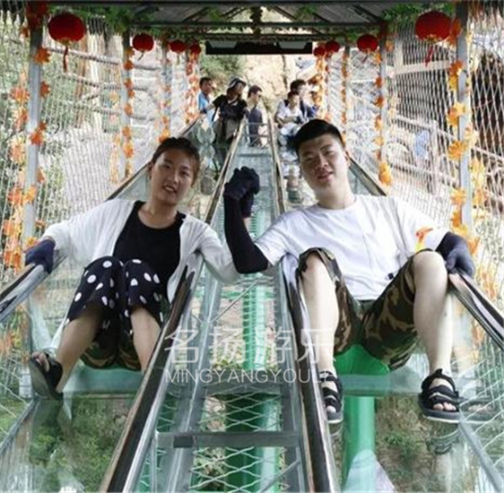 景區玻璃水滑道的設計知識有哪些？