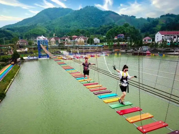 戶外無動力游樂設(shè)備—水上拓展項目 戶外無動力游樂設(shè)備—水上拓展項目